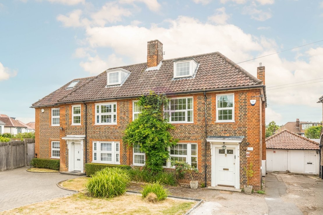 4 bedroom House to rent in Southway-view1