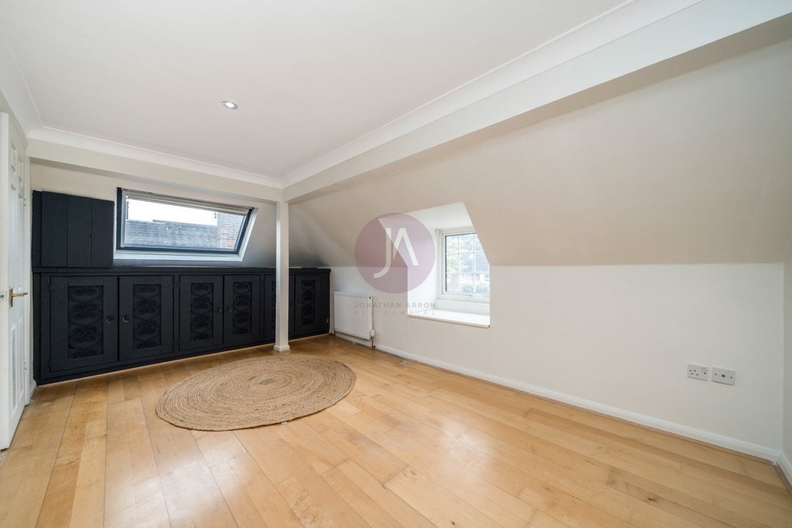 4 bedroom House to rent in Southway-view16