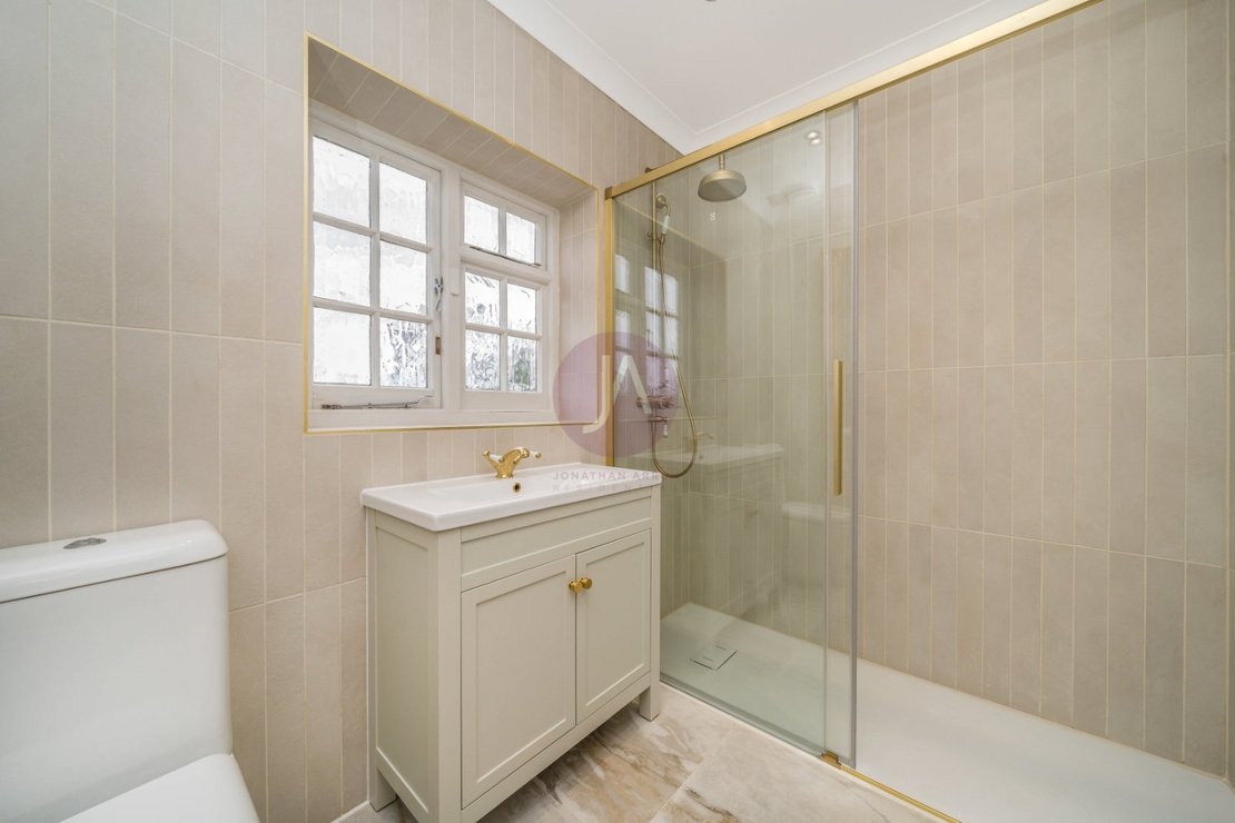 4 bedroom House to rent in Southway-view18