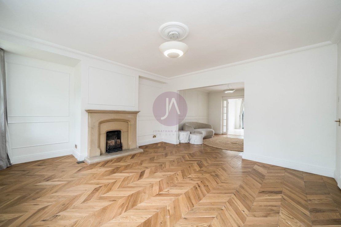 4 bedroom House to rent in Southway-view8