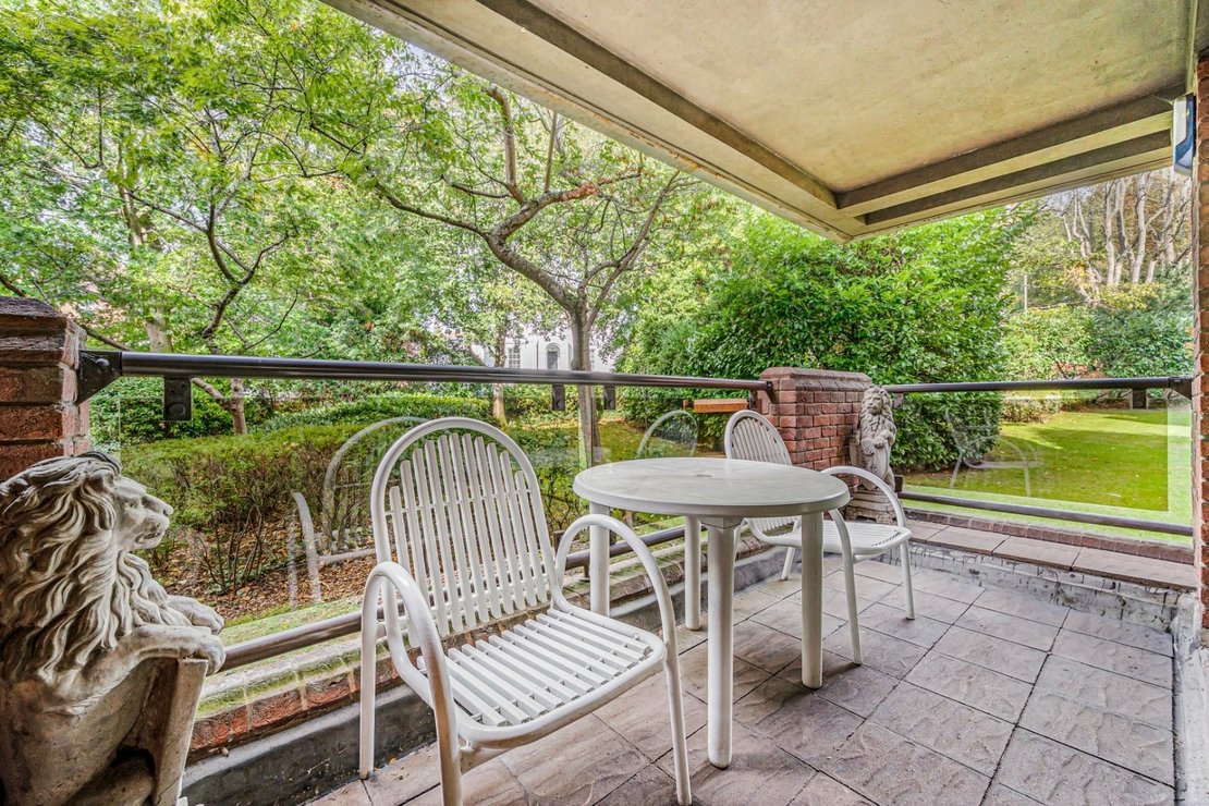 2 bedroom Flat to rent in Spencer Court-view6