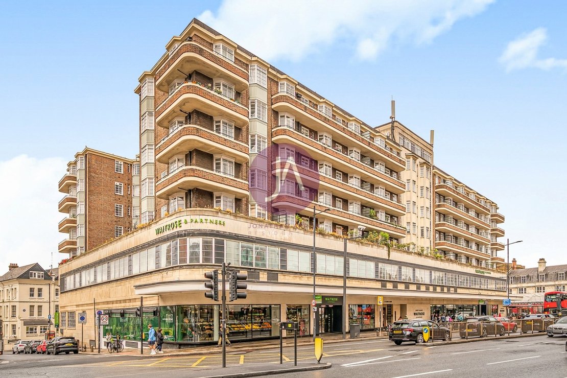 3 bedroom Flat to rent in St. Johns Court-view1