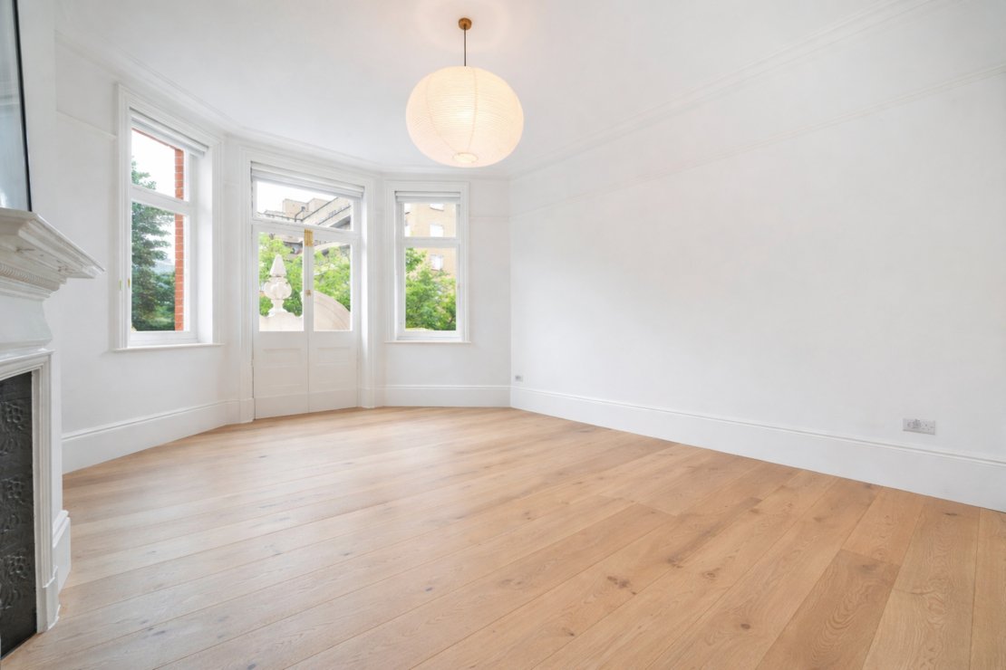 4 bedroom Flat to rent in St Marys Mansions-view5