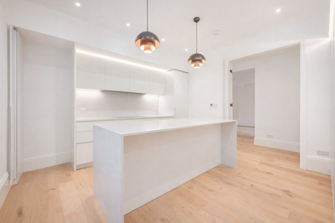 4 bedroom Flat to rent in St Marys Mansions-view2