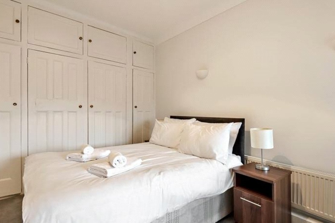 6 bedroom Flat to rent in Strathmore Court-view10