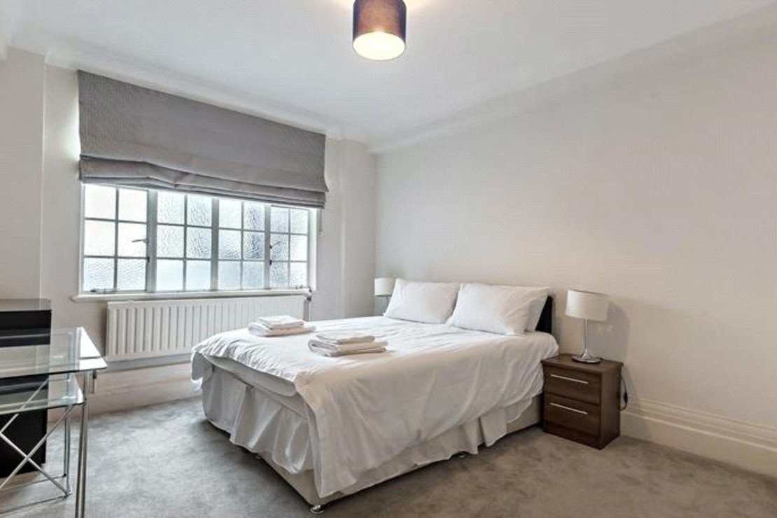 6 bedroom Flat to rent in Strathmore Court-view5