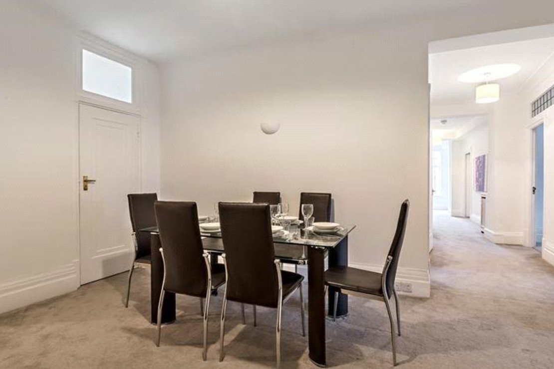 6 bedroom Flat to rent in Strathmore Court-view4