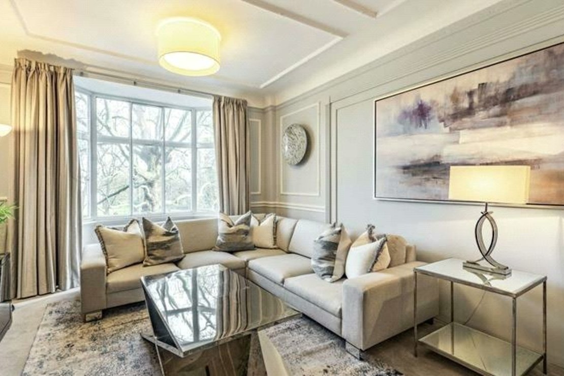5 bedroom Flat to rent in Strathmore Court-view4