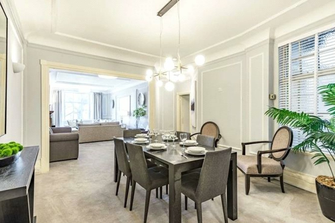 5 bedroom Flat to rent in Strathmore Court-view3