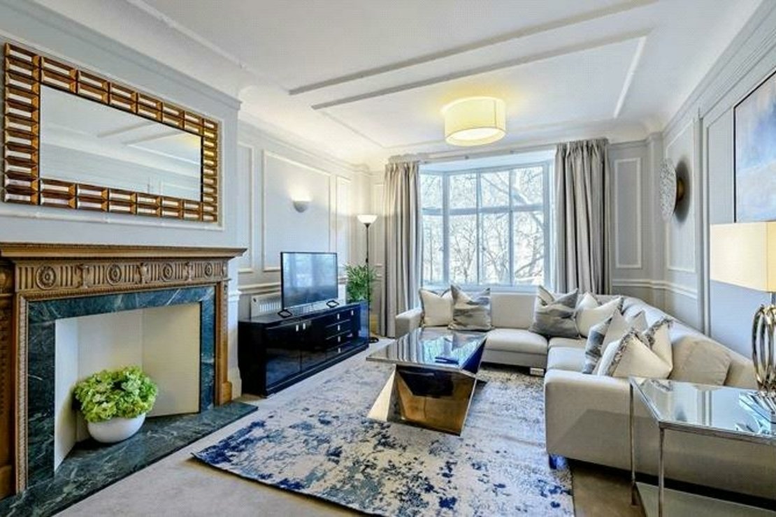 5 bedroom Flat to rent in Strathmore Court-view1