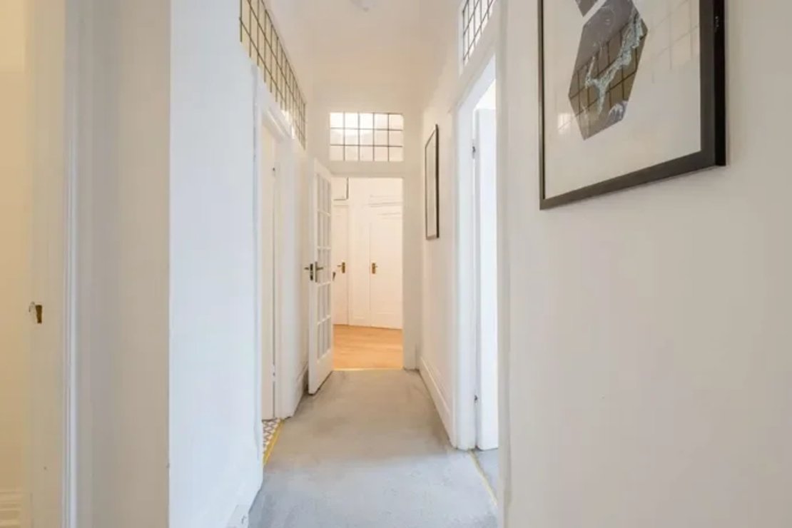 2 bedroom Flat to rent in Strathmore Court-view14