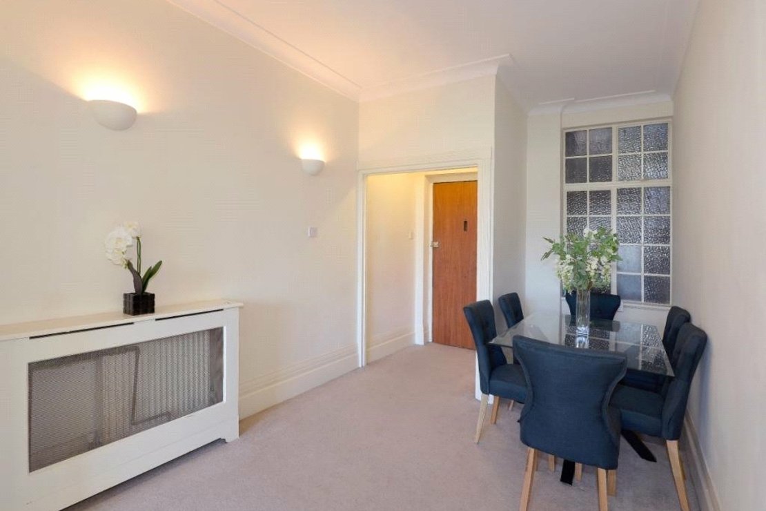 5 bedroom Flat to rent in Strathmore Court-view3