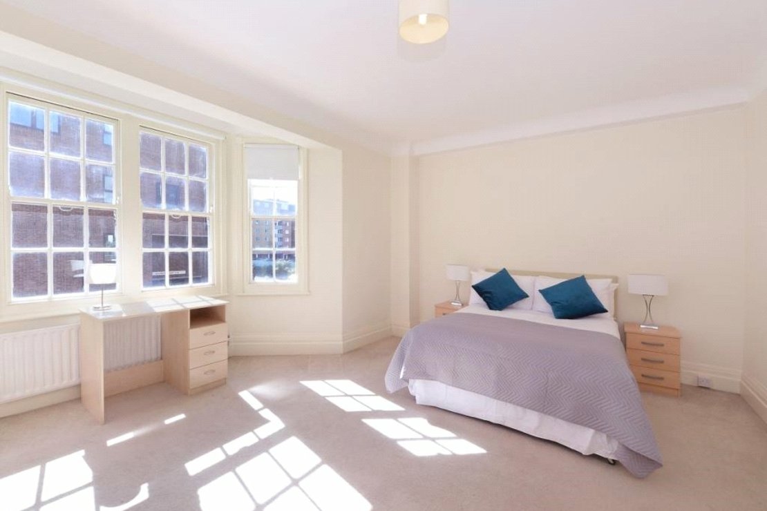 5 bedroom Flat to rent in Strathmore Court-view5