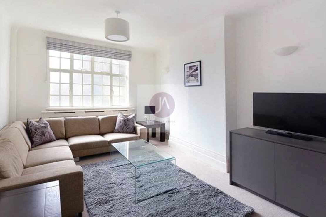 5 bedroom Flat to rent in Strathmore Court-view1