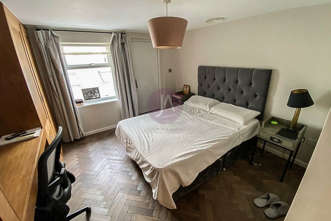 3 bedroom Flat to rent in Strutton Ground-view7
