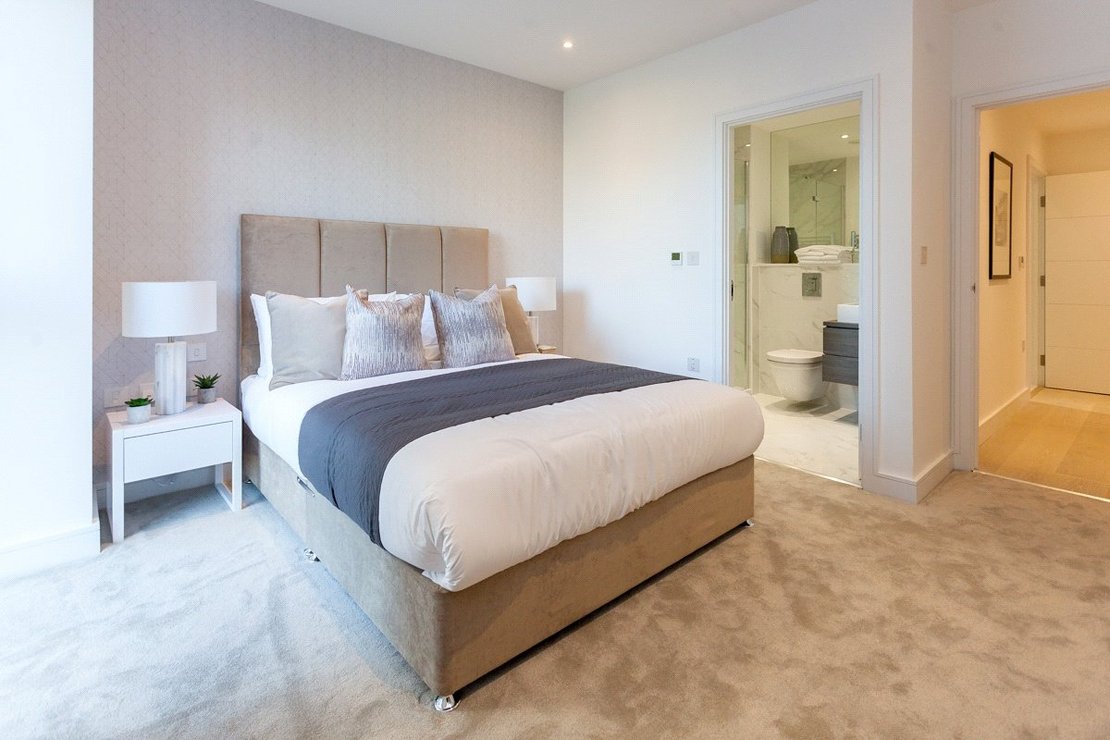 2 bedroom Flat to rent in The Avenue-view7