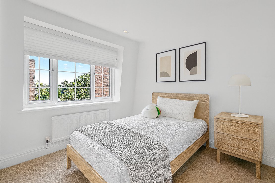 4 bedroom House to rent in The Marlowes-view12