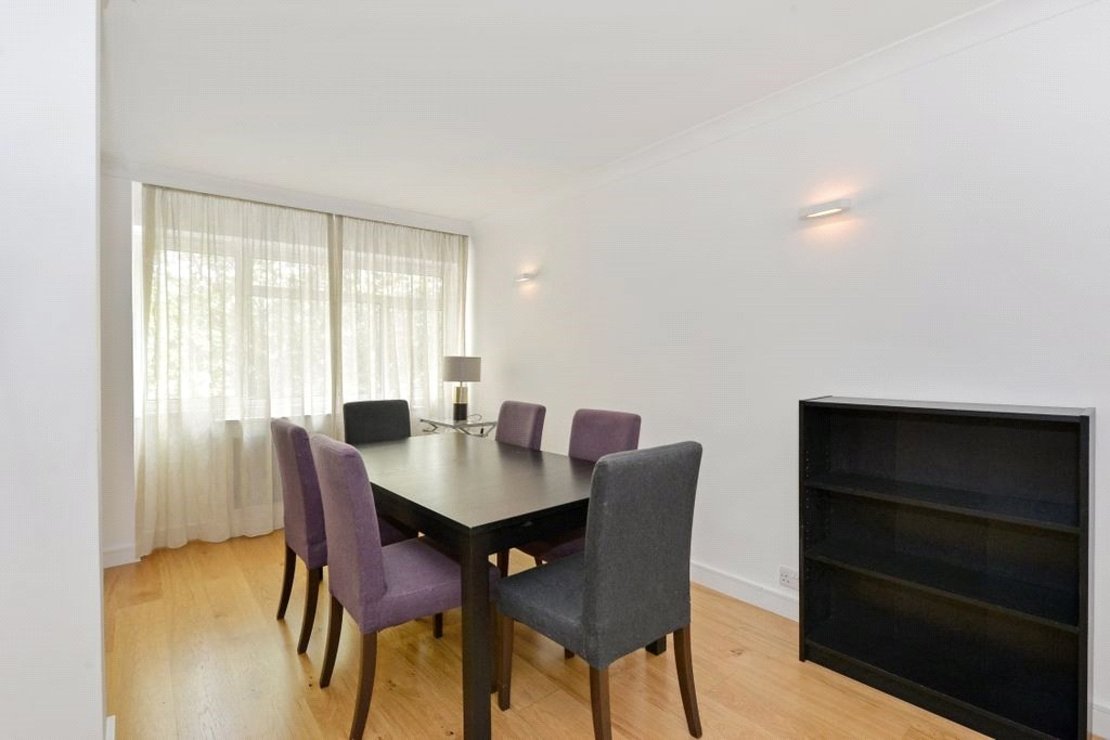 3 bedroom Flat to rent in The Polygon-view5