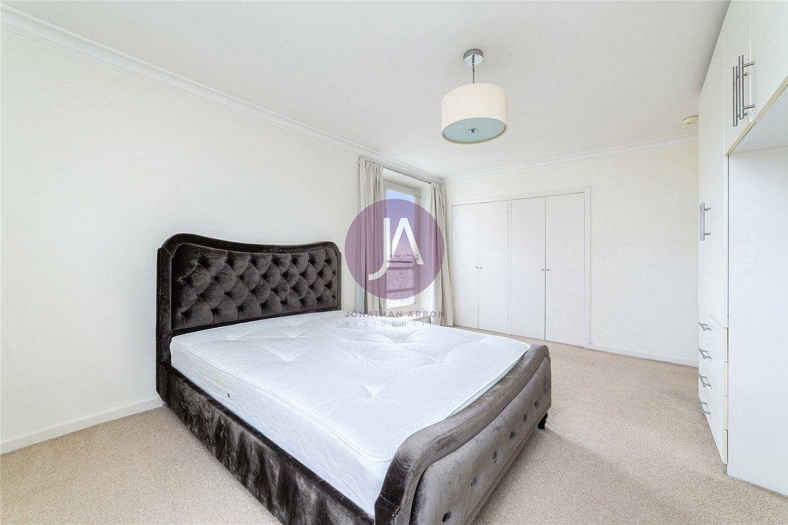 3 bedroom Flat to rent in Walsingham-view7