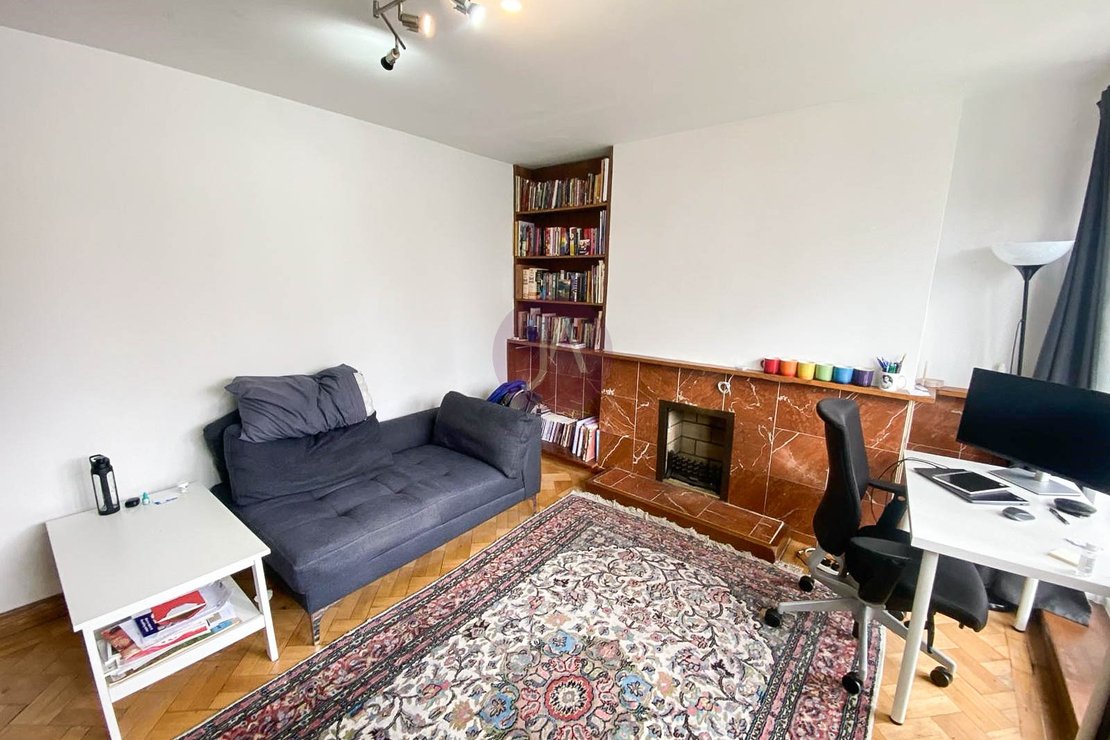 1 bedroom Flat to rent in Warner House-view3