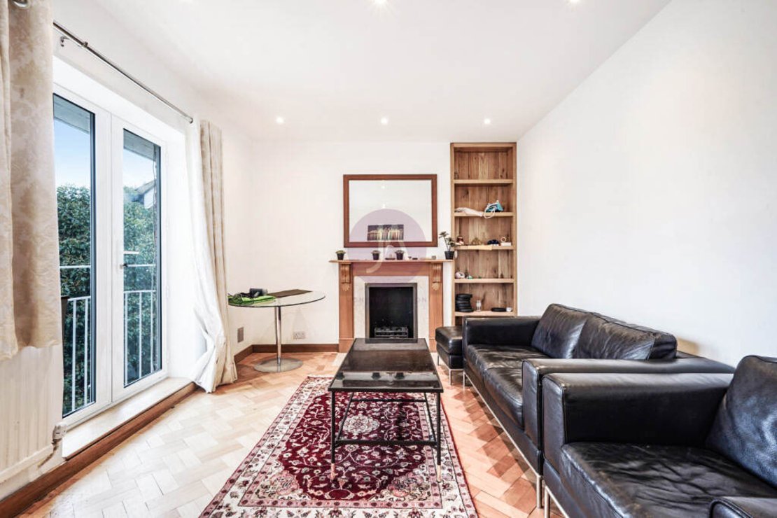 3 bedroom Flat to rent in Warner House-view3