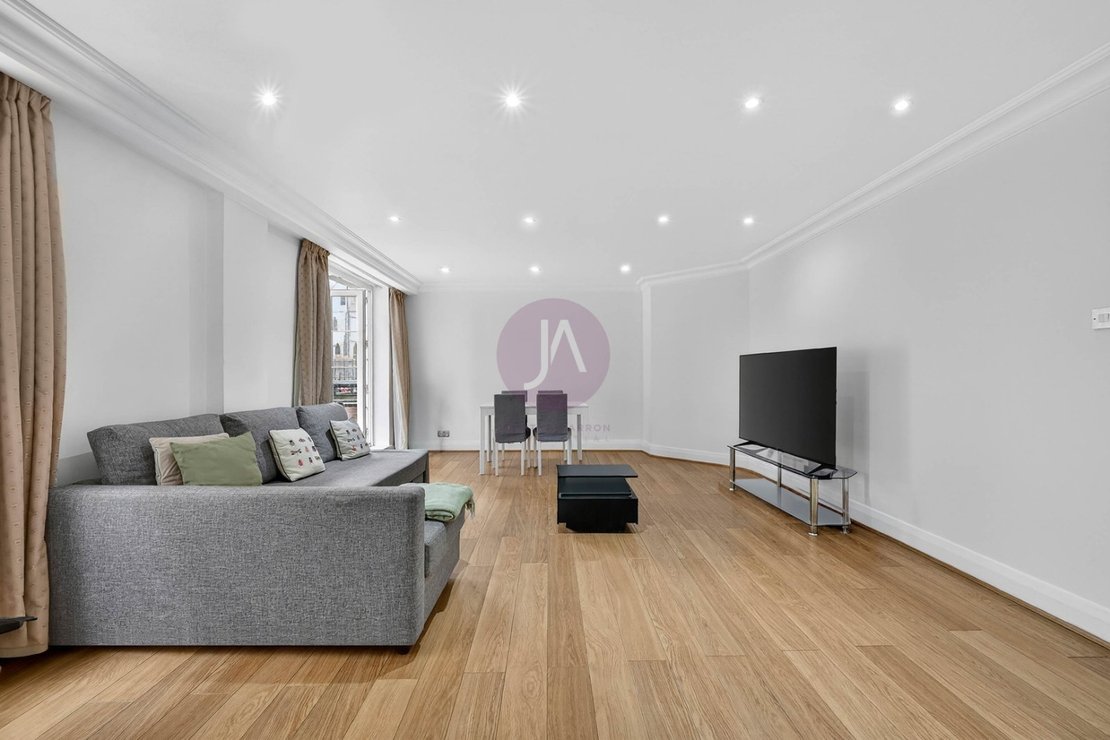 2 bedroom Flat to rent in Waterdale Manor House-view4