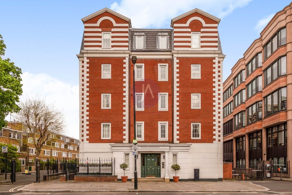 2 bedroom Flat to rent in Waterdale Manor House-view2