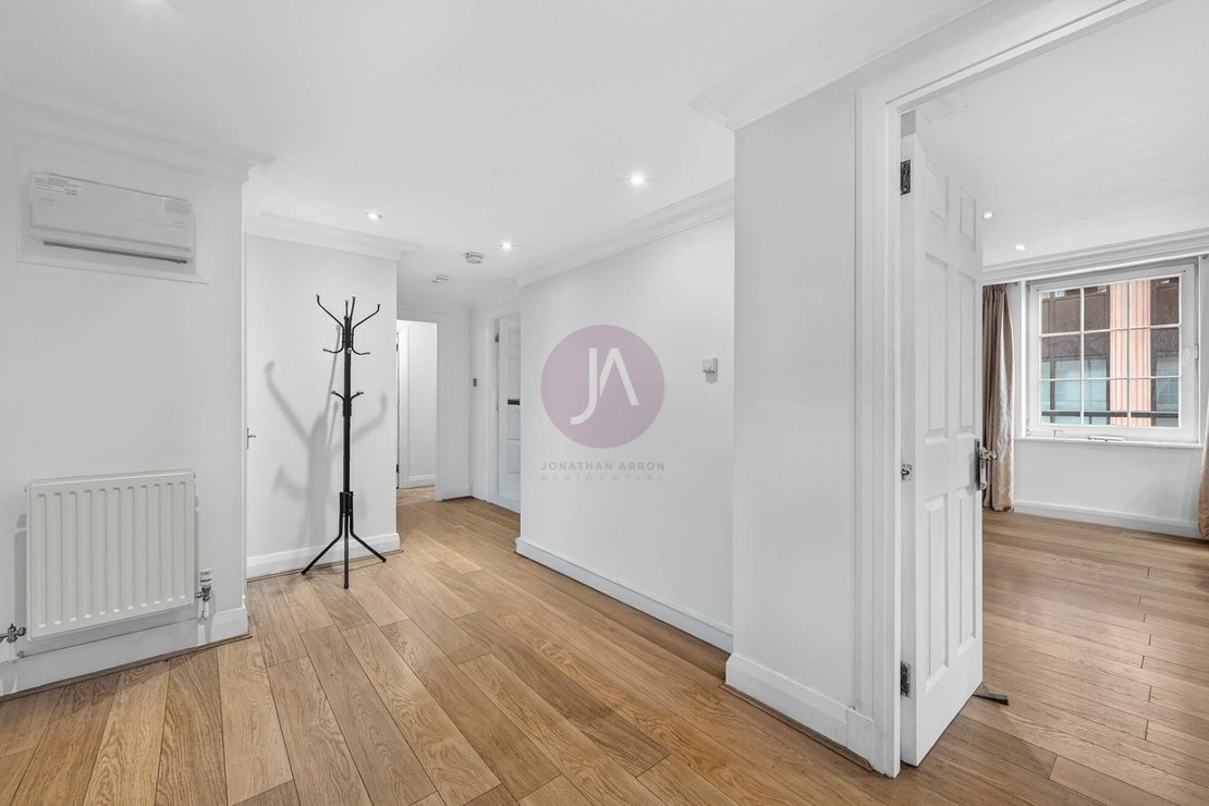 2 bedroom Flat to rent in Waterdale Manor House-view13