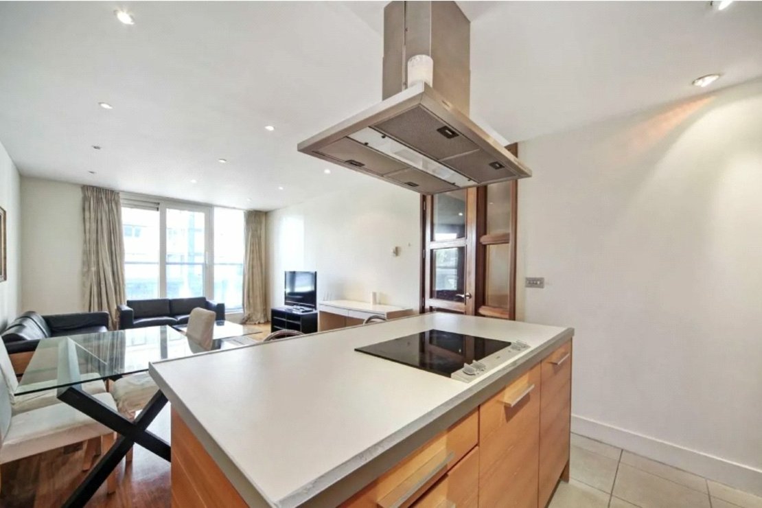 2 bedroom Flat,Newhome to rent in Westcliffe Apartments-view4