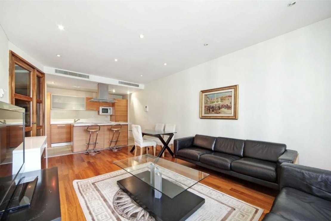 2 bedroom Flat,Newhome to rent in Westcliffe Apartments-view2