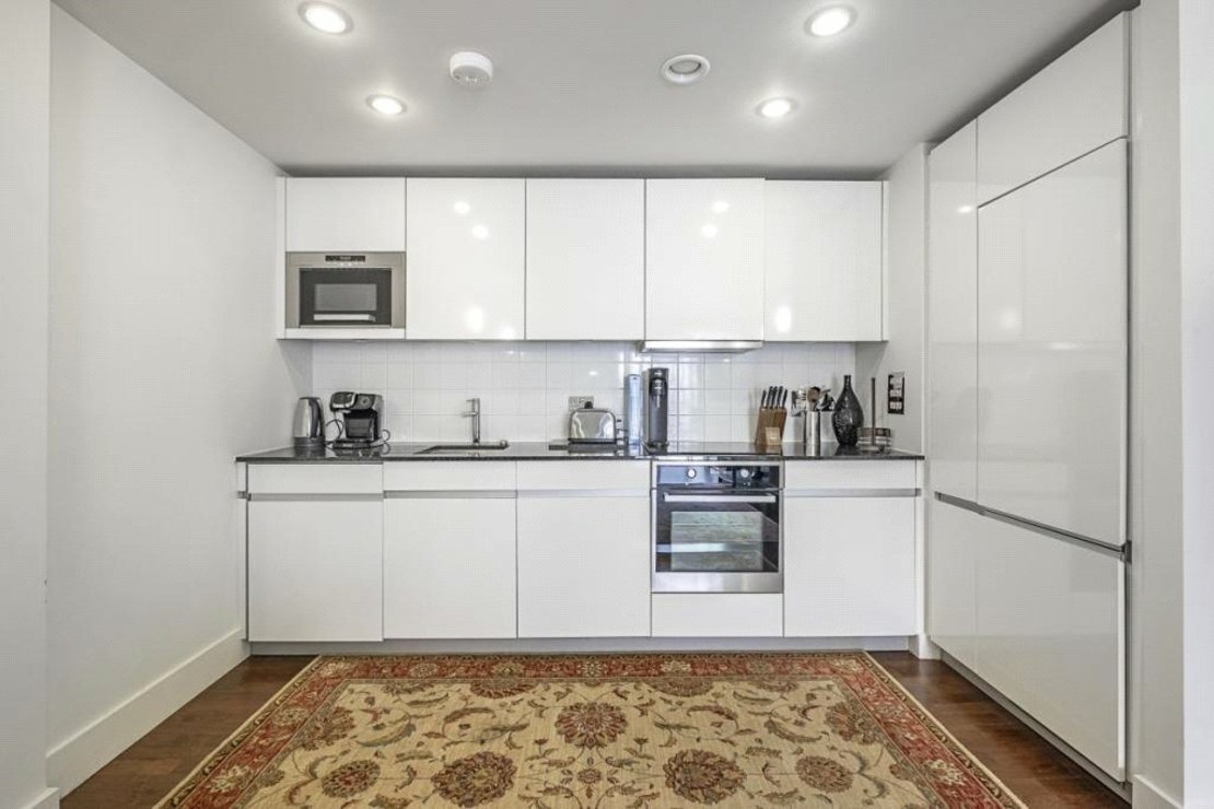 2 bedroom Flat to rent in Weymouth Street-view4