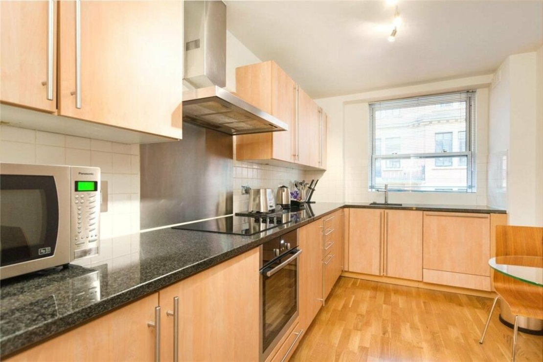 3 bedroom Flat to rent in Weymouth Street-view3