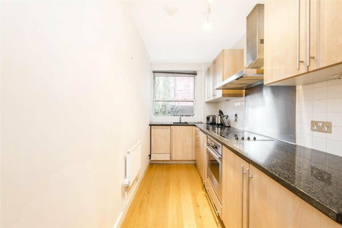 2 bedroom Flat to rent in Weymouth Street-view2
