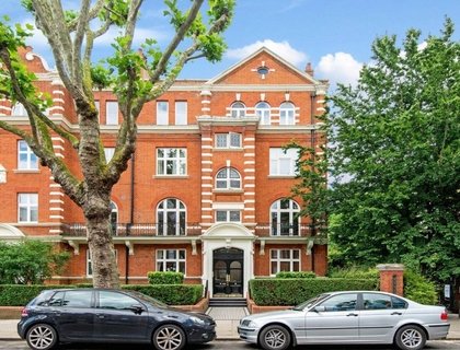 2 bedroom Flat for sale in Carlton Mansions-List172