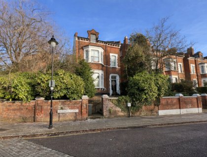 3 bedroom Flat for sale in Cromwell Place-List1982
