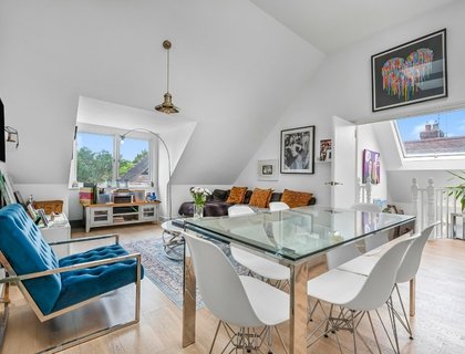 3 bedroom Flat for sale in Dartmouth Road-List1942