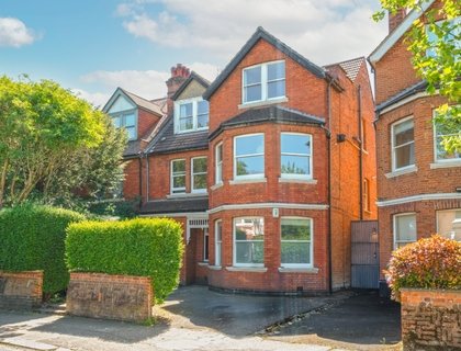 3 bedroom Flat for sale in Dartmouth Road-List1998
