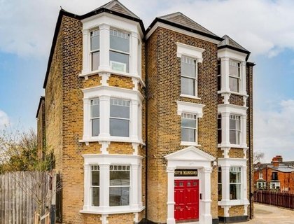 3 bedroom Flat for sale in Gondar Gardens-List2080