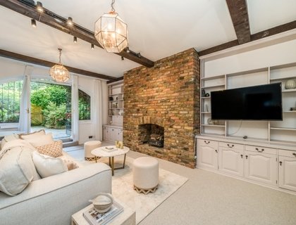 2 bedroom Flat for sale in Marlborough Place-List1873
