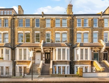 2 bedroom Flat for sale in Maygrove Road-List1755