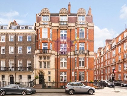 Montagu Mansions, London, W1U