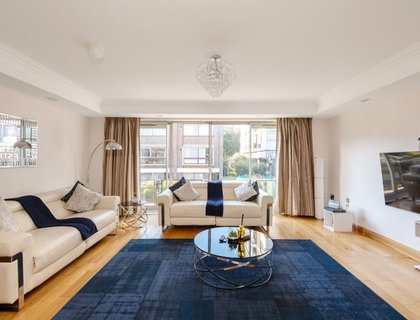 5 bedroom House for sale in Porchester Place-List1764