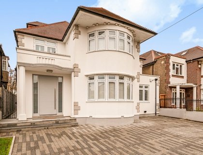 5 bedroom House for sale in Rowdon Avenue-List1937