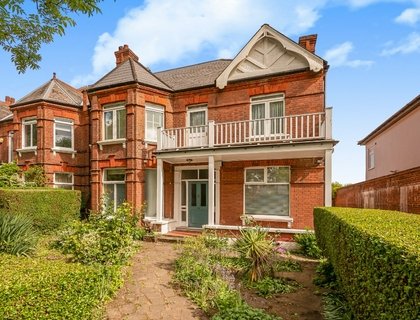 3 bedroom Flat for sale in The Avenue-List1866