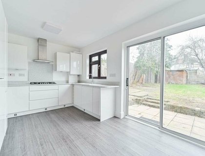 3 bedroom House for sale in Warland Road-List1896