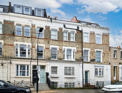 2 bedroom Flat to rent in Boscombe Road-List1996