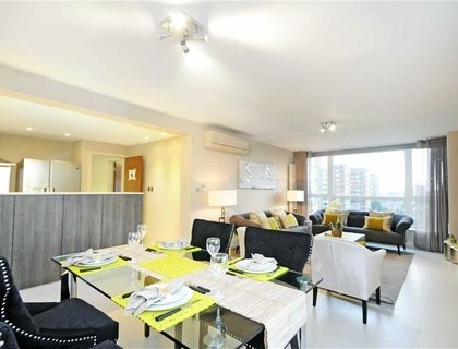 3 bedroom Flat,Newhome to rent in Boydell Court-List269