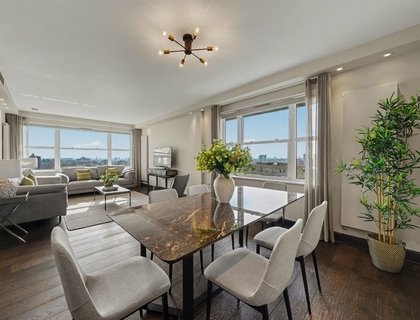 3 bedroom Flat,Newhome to rent in Boydell Court-List323