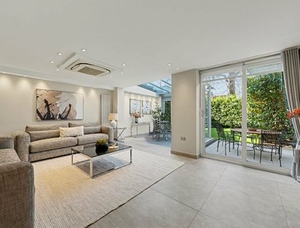 Court Close, St John's Wood