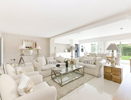 Court Close, St Johns Wood Park